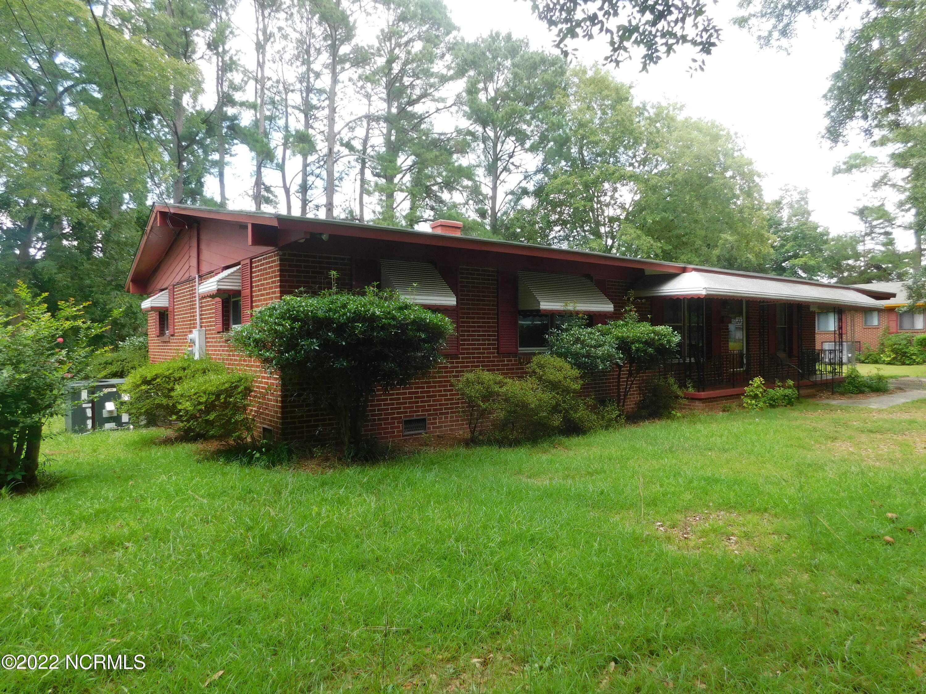 202 Marcellus, 100340705, Laurinburg, Single Family Residence,  for sale, Realty World Graham/Grubbs & Associates